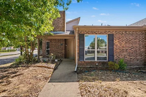 2700 Meadow Park Drive