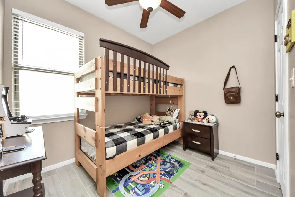 6543 Crestford Lane Pasadena, TX 77505