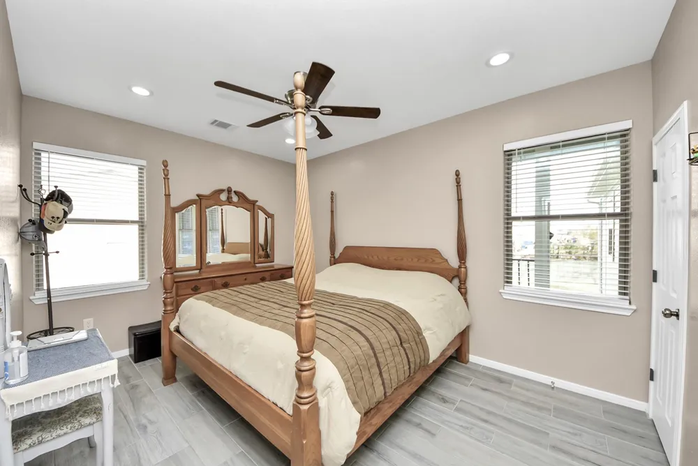 6543 Crestford Lane Pasadena, TX 77505