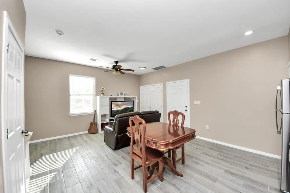 6543 Crestford Lane Pasadena, TX 77505