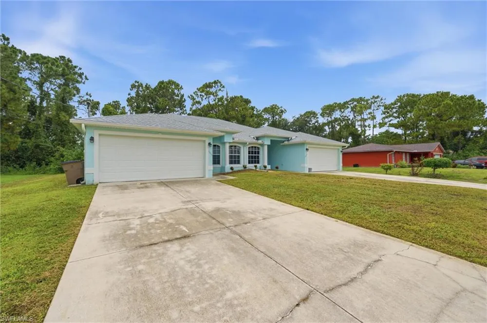 4615 29th Street SW Lehigh Acres, FL 33973