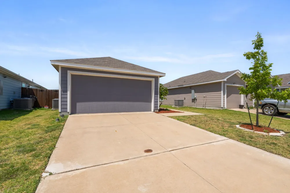 5800 Timber Point Drive Princeton, TX 75407