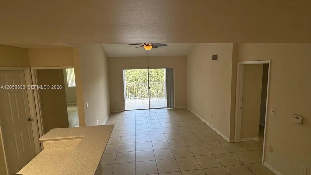 2600 S University Dr #325 Davie, FL 33328