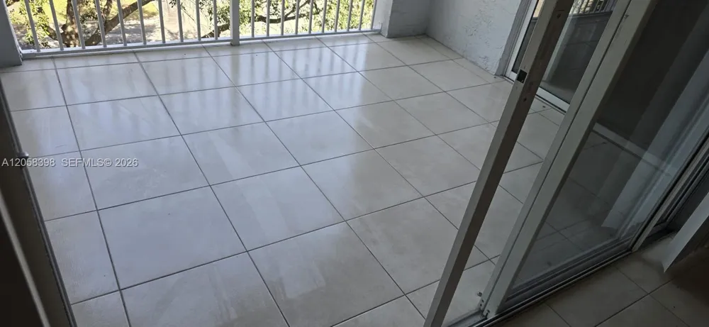 2600 S University Dr #325 Davie, FL 33328