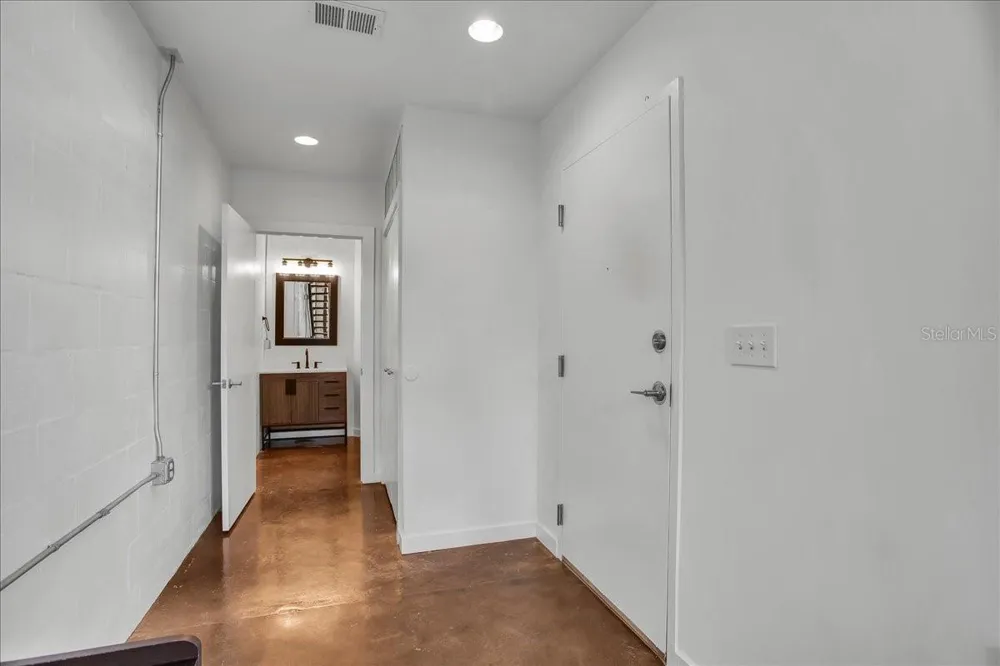 2001 E 2ND AVENUE #24 Tampa, FL 33605