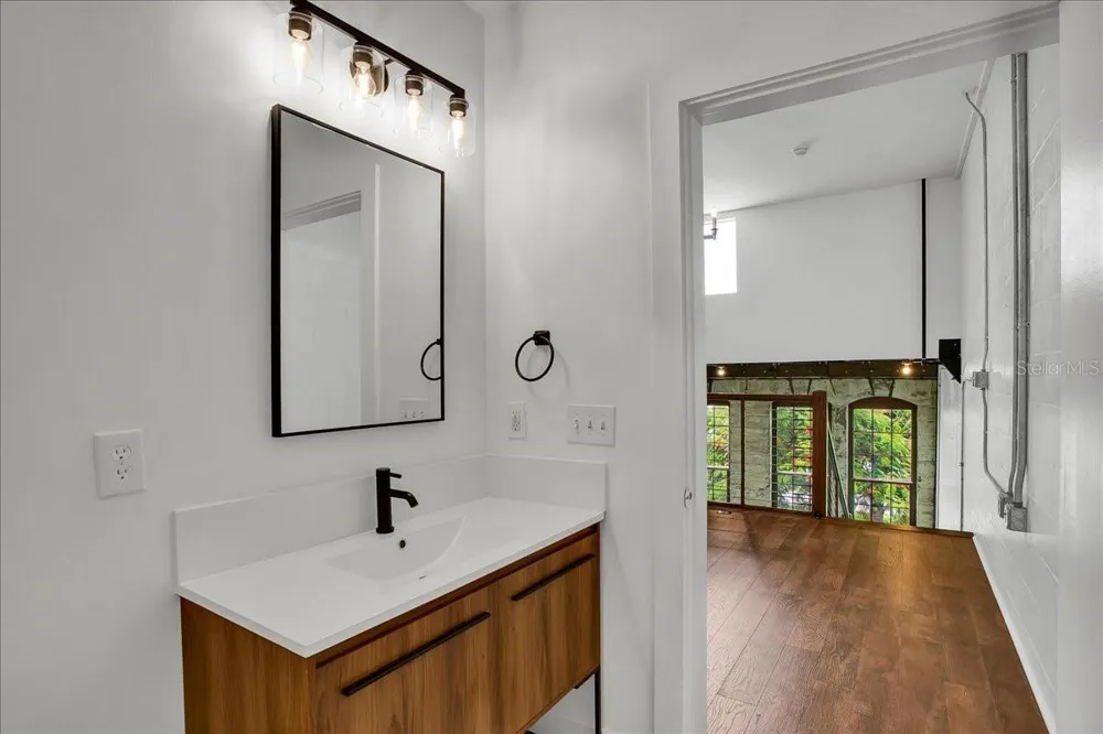 2001 E 2ND AVENUE #24 Tampa, FL 33605