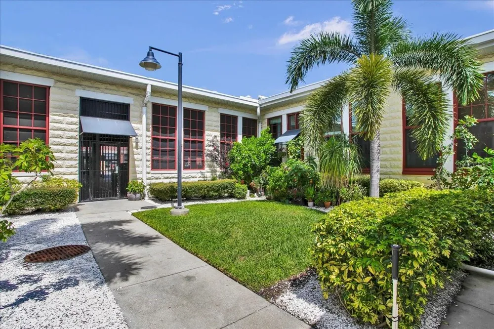 2001 E 2ND AVENUE #24 Tampa, FL 33605