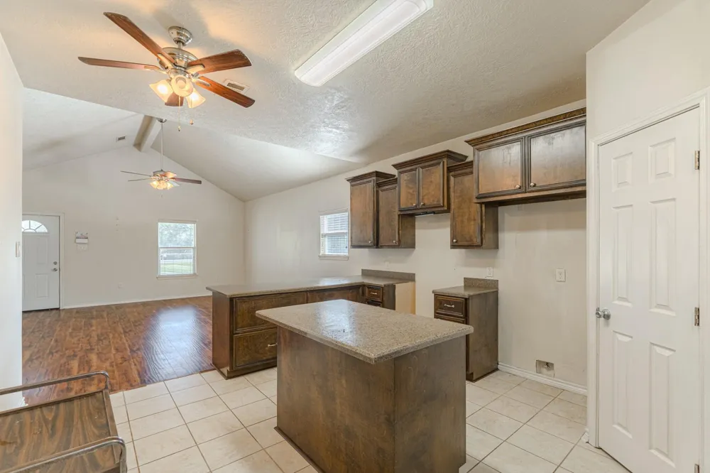 816 Martin Luther King Road Ames, TX 77575