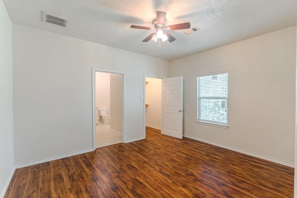 816 Martin Luther King Road Ames, TX 77575