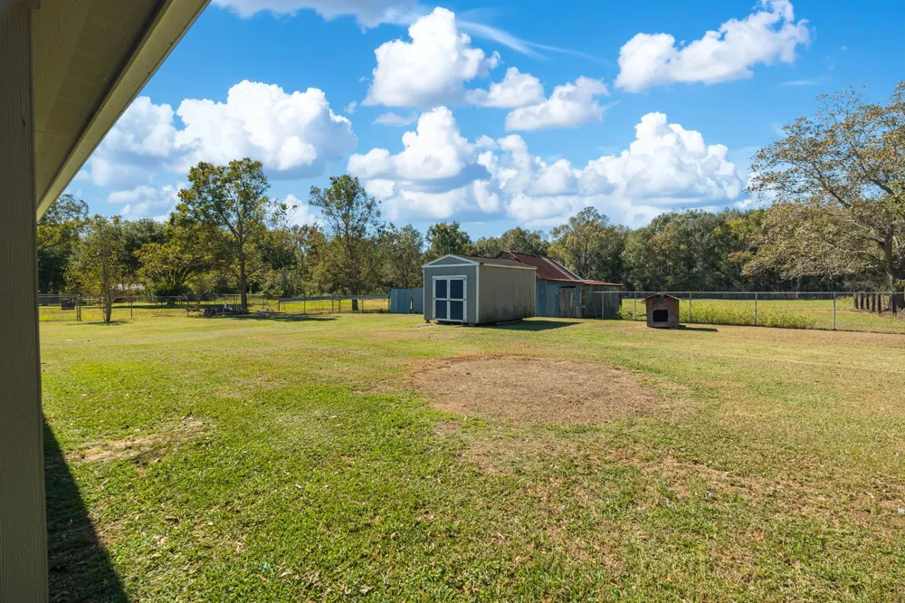 816 Martin Luther King Road Ames, TX 77575