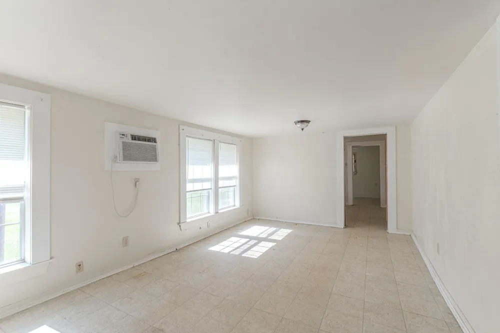816 Martin Luther King Road Ames, TX 77575