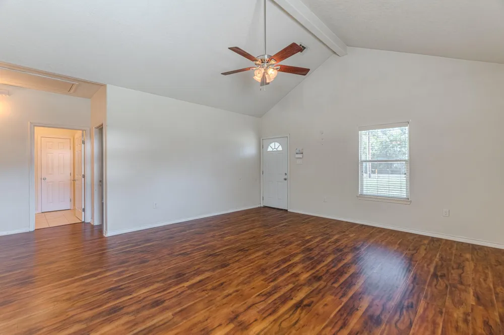 816 Martin Luther King Road Ames, TX 77575