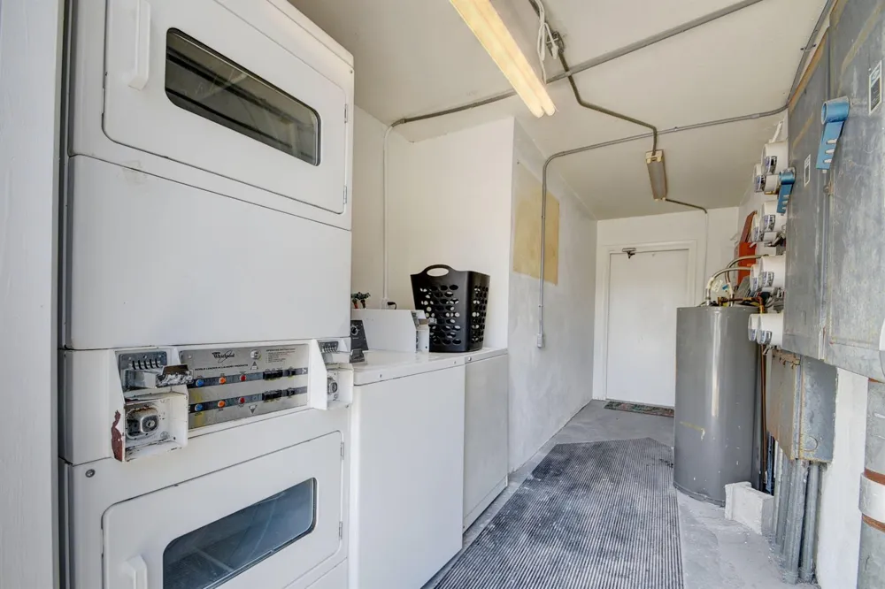 525 S Broadway #J Lantana, FL 33462