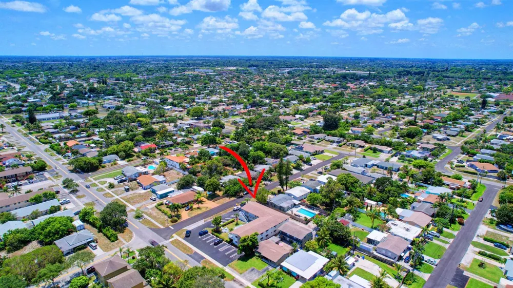 525 S Broadway #J Lantana, FL 33462