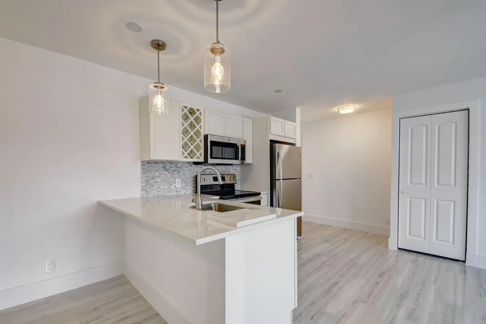 525 S Broadway #J Lantana, FL 33462