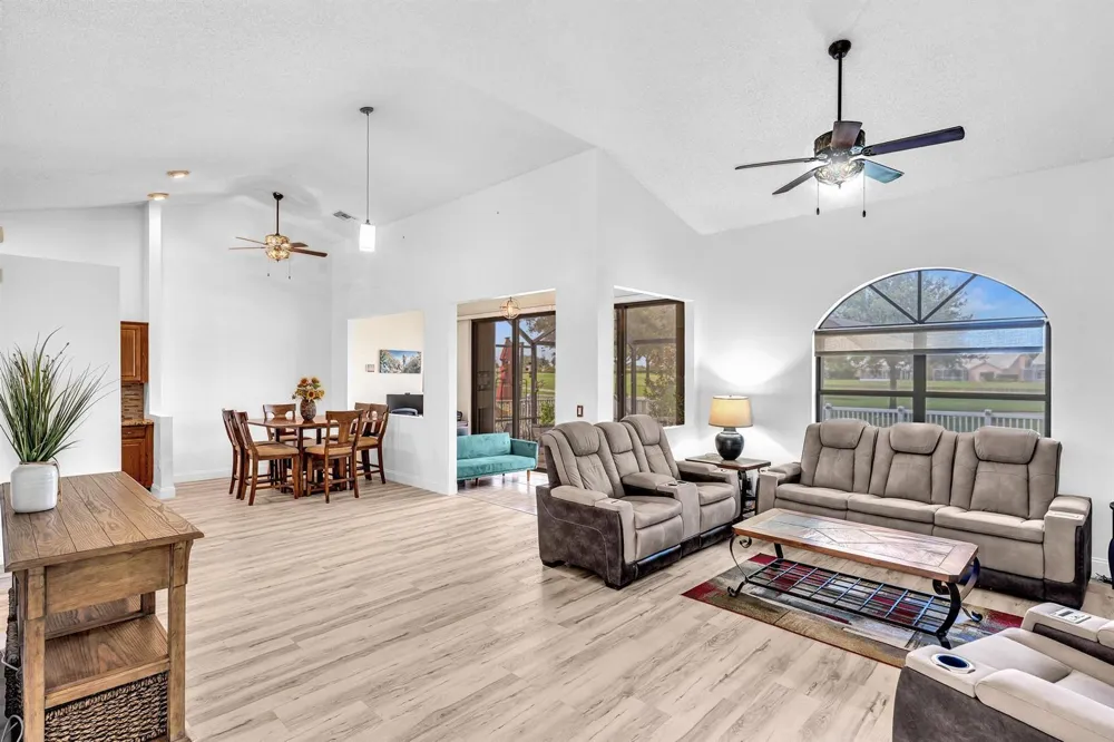 8099 CASSIA DRIVE Boynton Beach, FL 33472