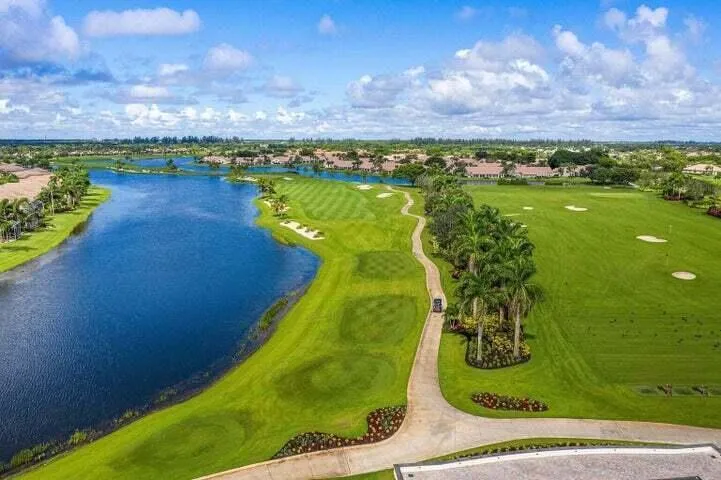 8099 CASSIA DRIVE Boynton Beach, FL 33472