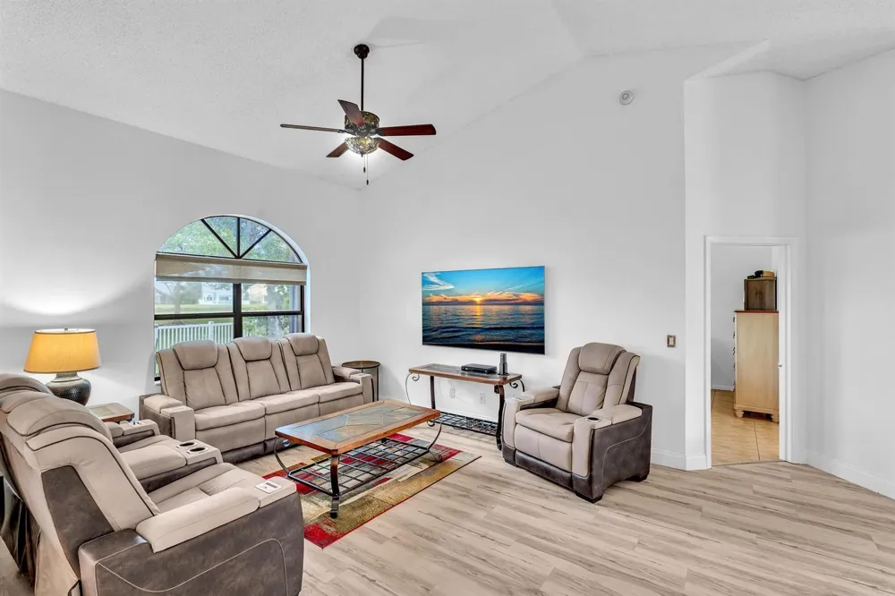 8099 CASSIA DRIVE Boynton Beach, FL 33472