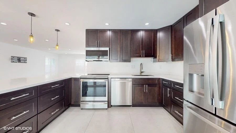 200 SW 6th Avenue Boca Raton, FL 33486