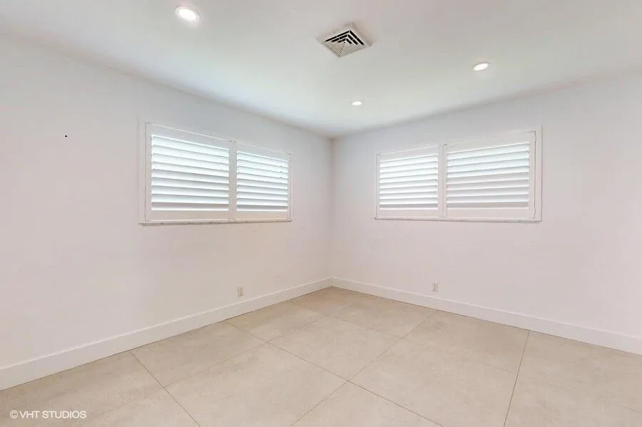 200 SW 6th Avenue Boca Raton, FL 33486