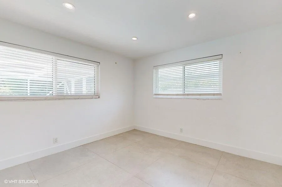 200 SW 6th Avenue Boca Raton, FL 33486