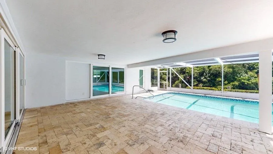 200 SW 6th Avenue Boca Raton, FL 33486