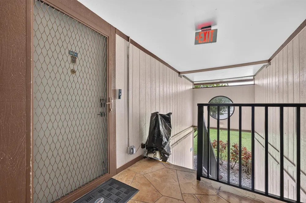 9474 S BELFORT CIRCLE #206 Tamarac, FL 33321