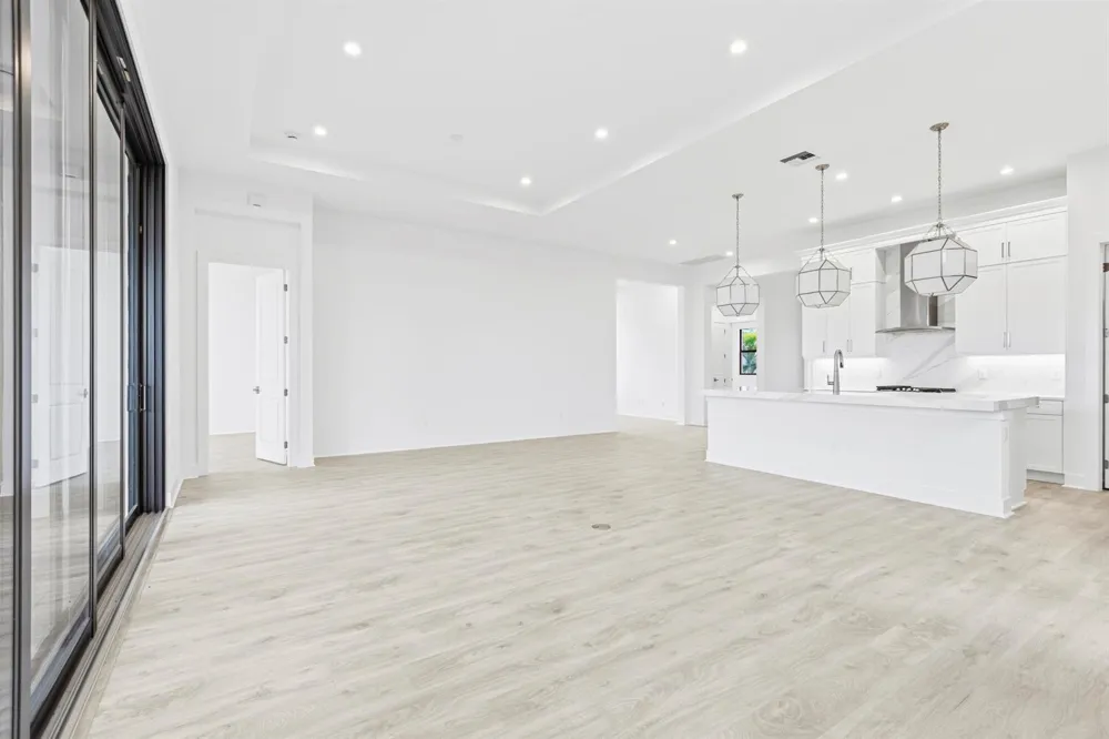 13921 Vivant Drive Palm Beach Gardens, FL 33412