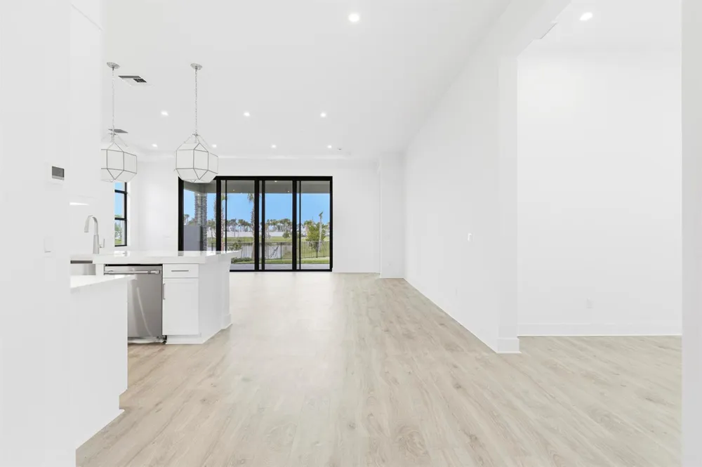 13921 Vivant Drive Palm Beach Gardens, FL 33412