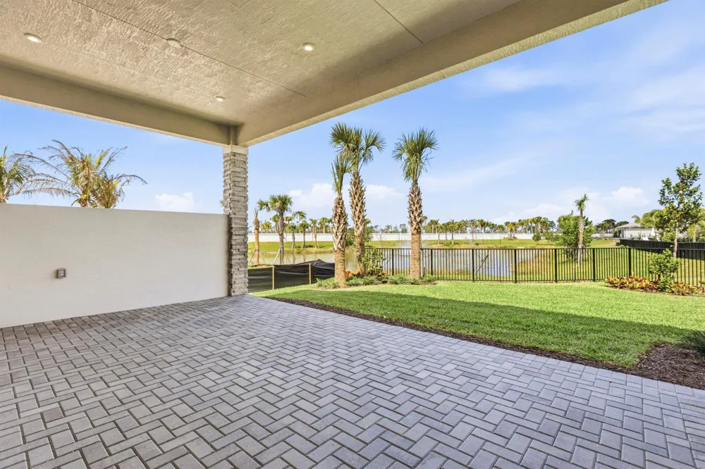 13921 Vivant Drive Palm Beach Gardens, FL 33412