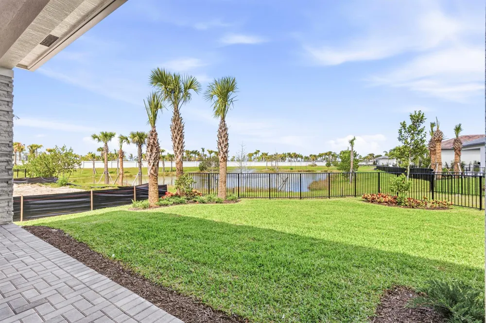 13921 Vivant Drive Palm Beach Gardens, FL 33412