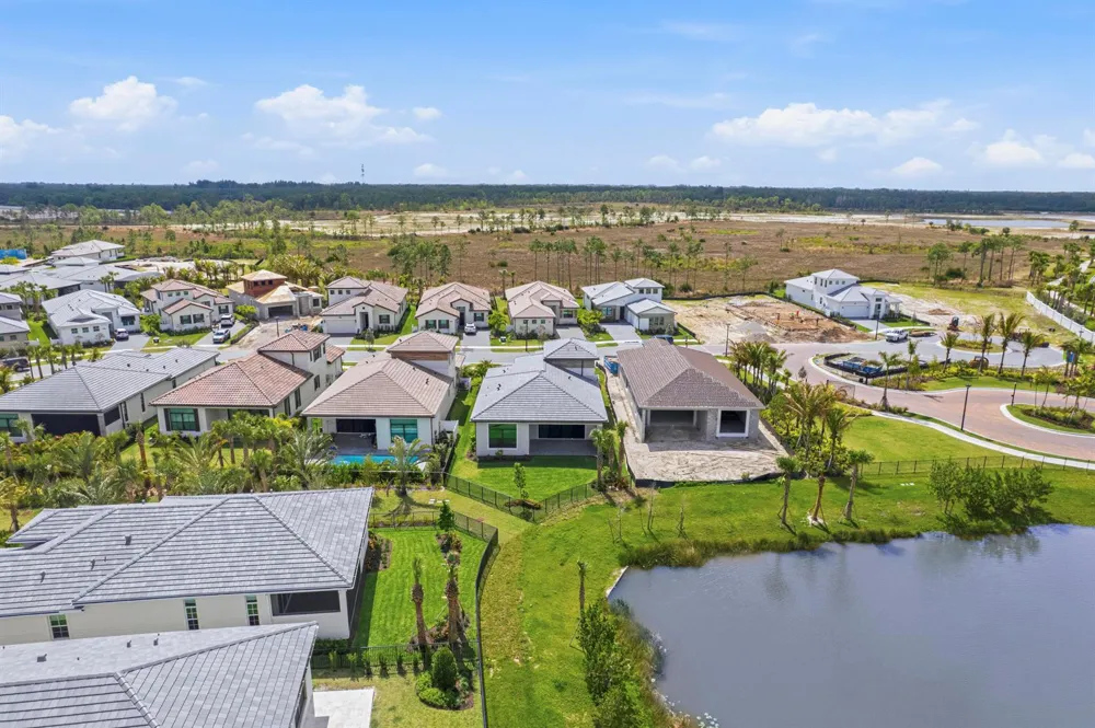 13921 Vivant Drive Palm Beach Gardens, FL 33412