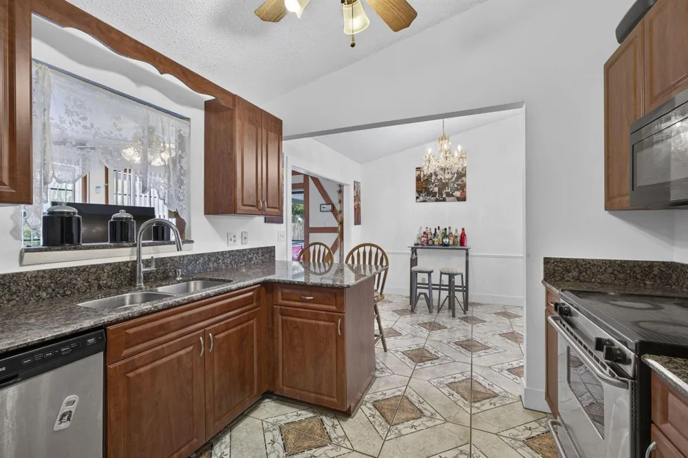 254 LA MANCHA AVENUE Royal Palm Beach, FL 33411