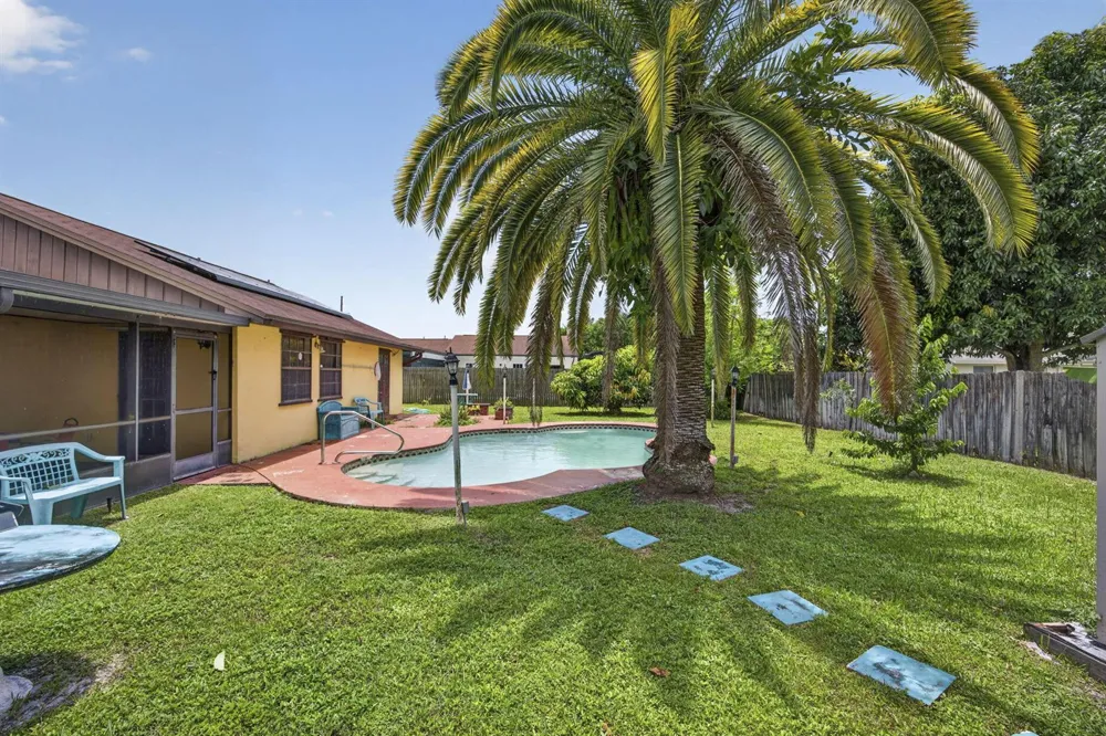 254 LA MANCHA AVENUE Royal Palm Beach, FL 33411