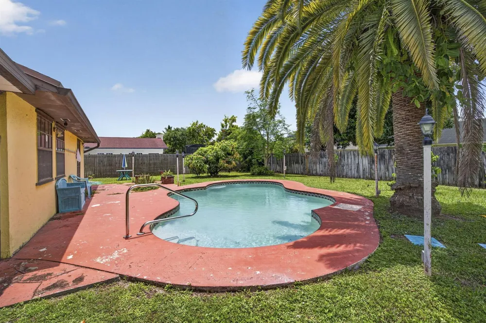 254 LA MANCHA AVENUE Royal Palm Beach, FL 33411