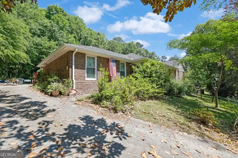 650 Riverside RD