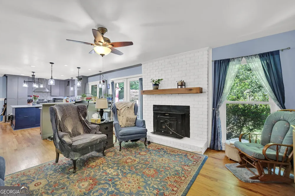 650 Riverside RD Roswell, GA 30075