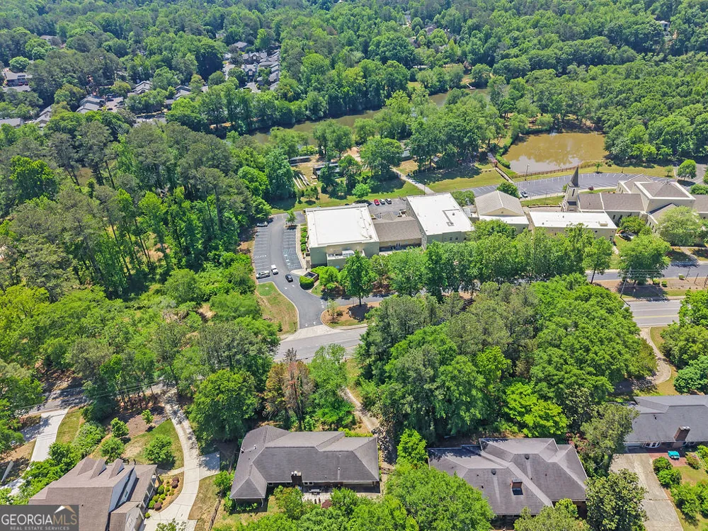 650 Riverside RD Roswell, GA 30075
