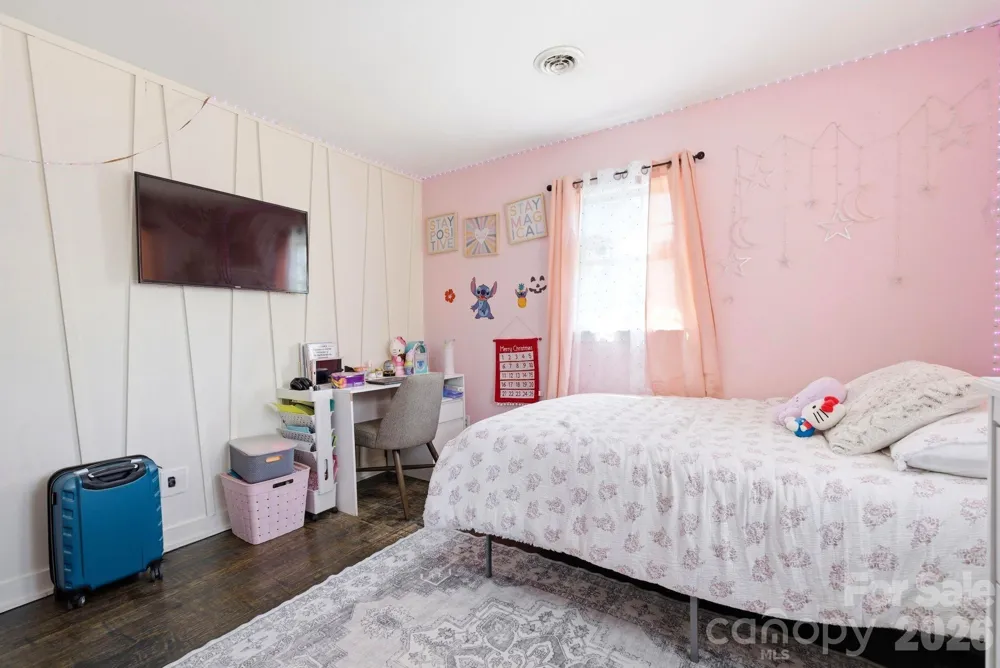 701 E Iowa Avenue Bessemer City, NC 28016
