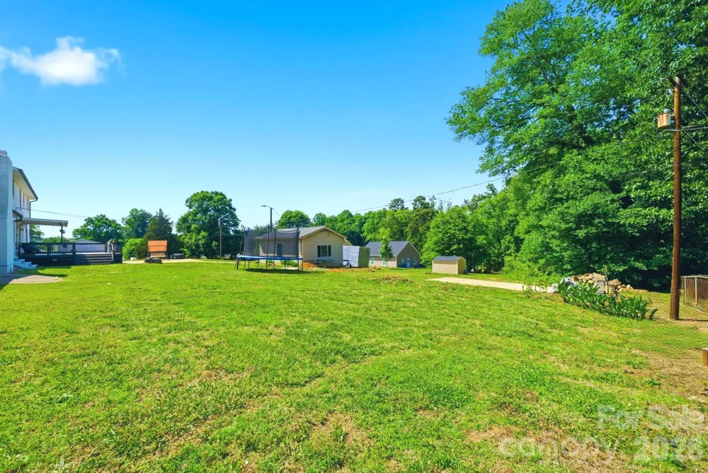 701 E Iowa Avenue Bessemer City, NC 28016
