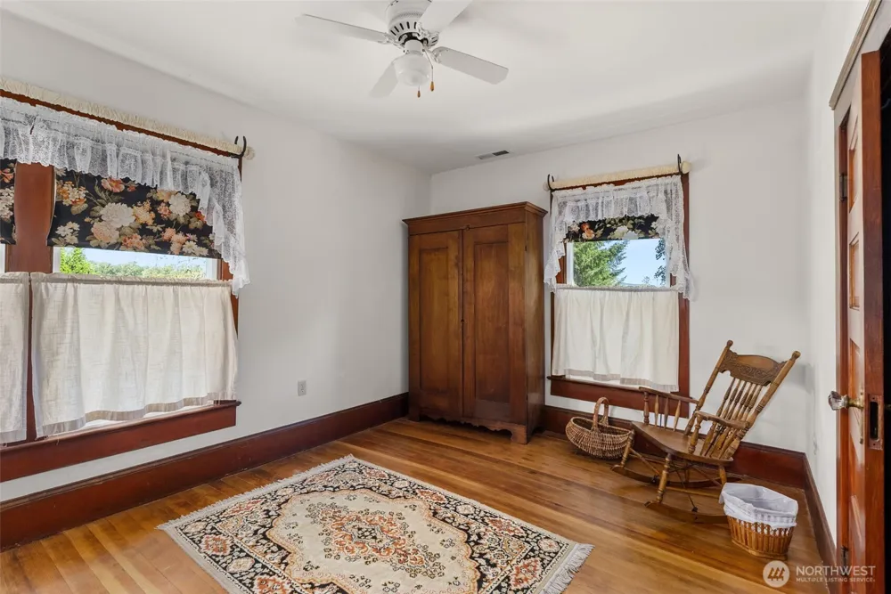 400 South Bank Road Elma, WA 98541