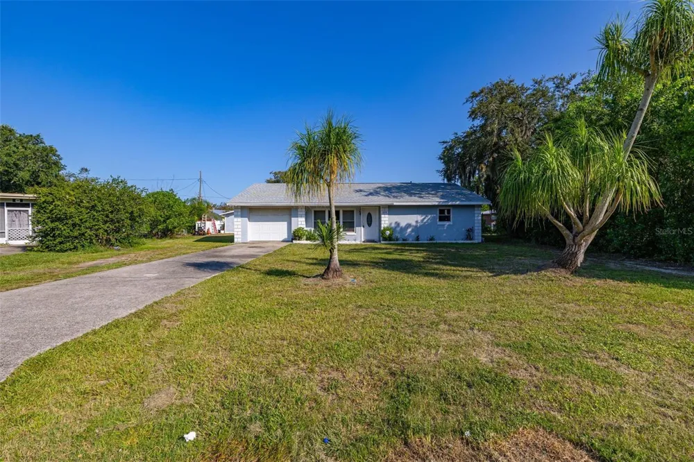 608 CHEROKEE CIRCLE Avon Park, FL 33825