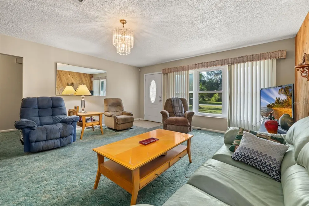 608 CHEROKEE CIRCLE Avon Park, FL 33825