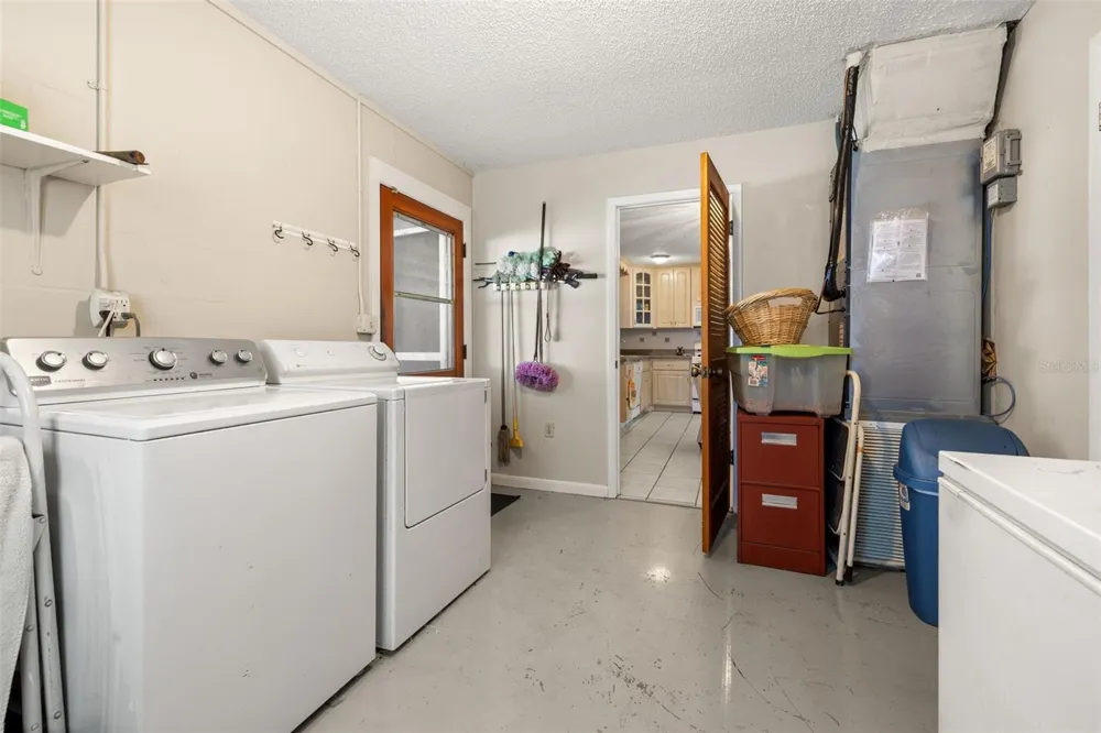 608 CHEROKEE CIRCLE Avon Park, FL 33825