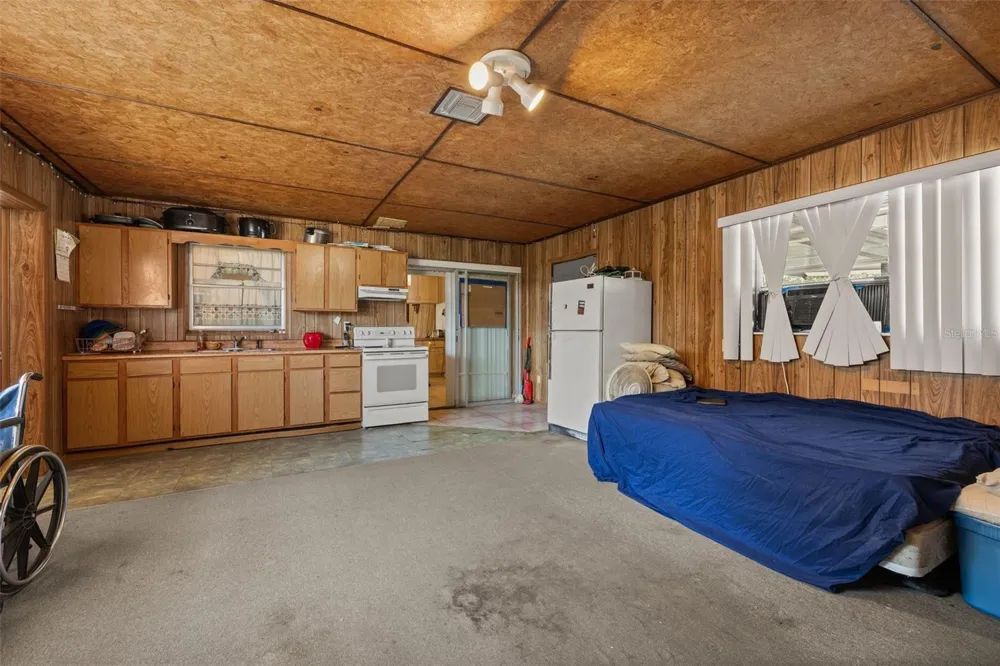 608 CHEROKEE CIRCLE Avon Park, FL 33825