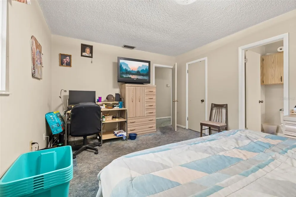 608 CHEROKEE CIRCLE Avon Park, FL 33825