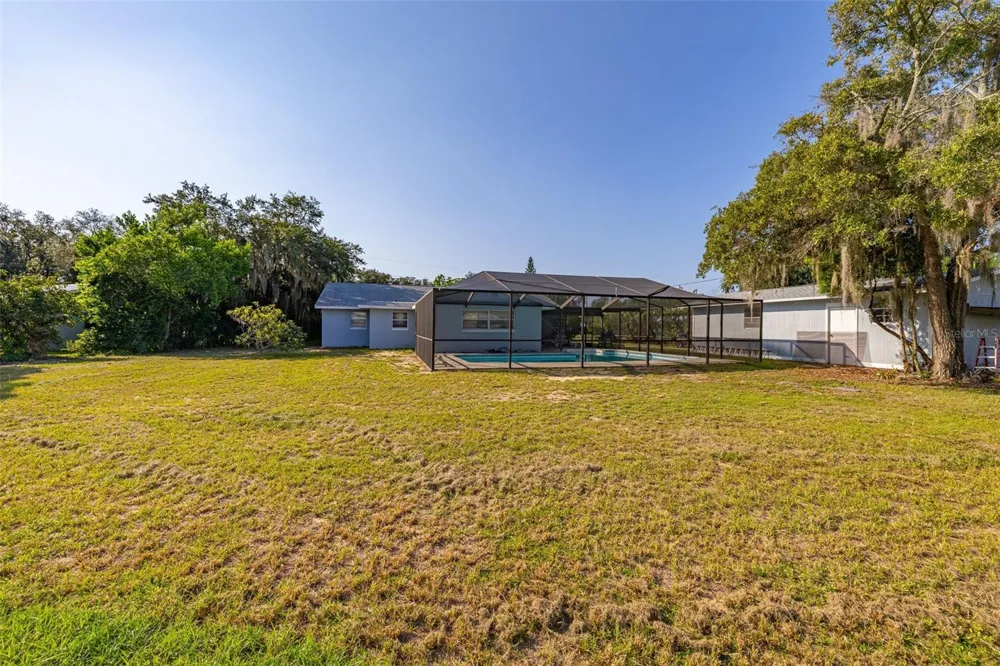 608 CHEROKEE CIRCLE Avon Park, FL 33825