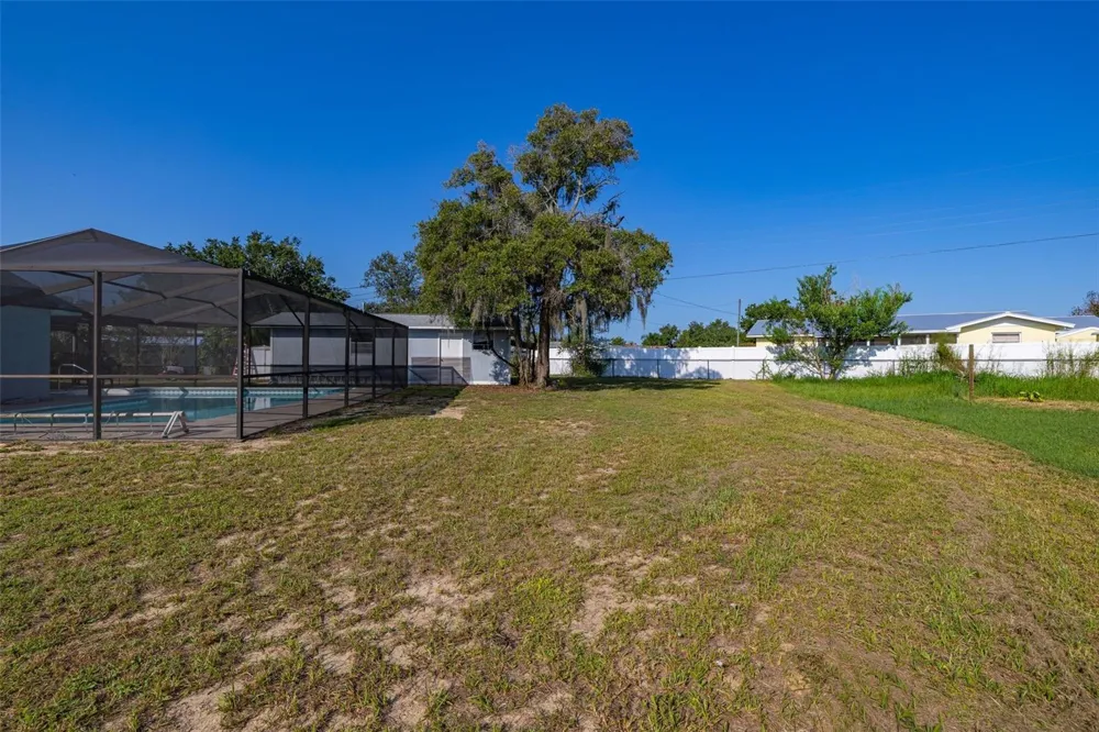 608 CHEROKEE CIRCLE Avon Park, FL 33825