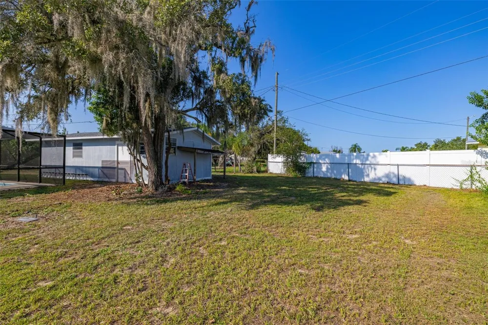 608 CHEROKEE CIRCLE Avon Park, FL 33825