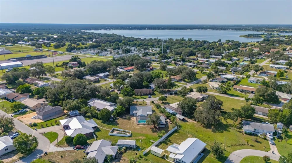 608 CHEROKEE CIRCLE Avon Park, FL 33825